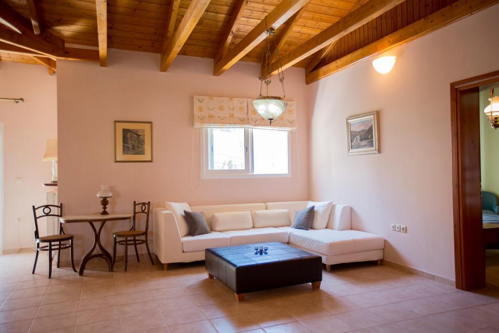 Loft Near The Beach Лутракі Екстер'єр фото